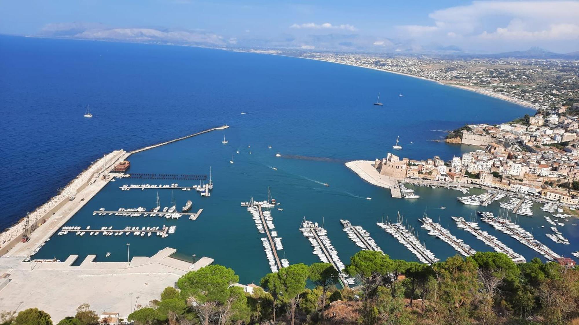 Riva Home Il Tuo Angolo Di Paradiso In Sicilia Ti Aspetta!Prenota Ora E Vivi La Magia Del Mediterraneo!" อัลกาโมมารีนา ภายนอก รูปภาพ